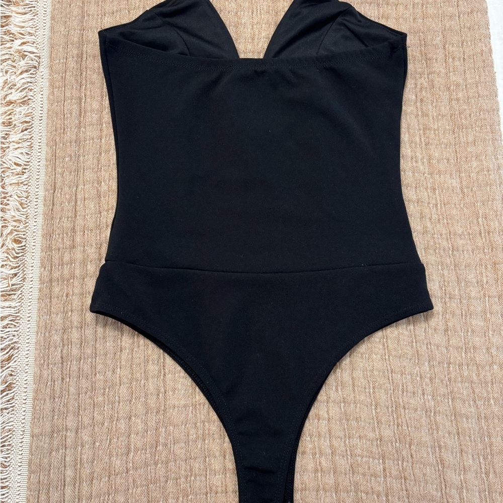 These Three Boutique Black V Neck Bodysuit - Picture 5 of 5